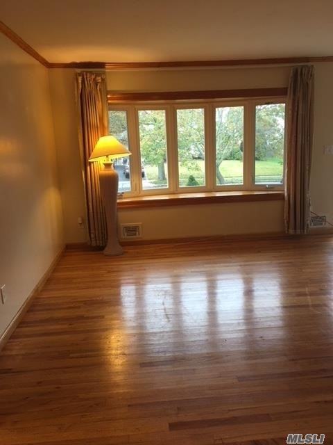 21 Rita Crescent - Photo 2 of 17