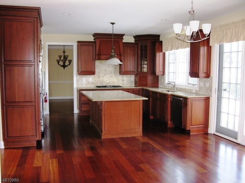 4 Beacon Hill Rd - Photo 3 of 20