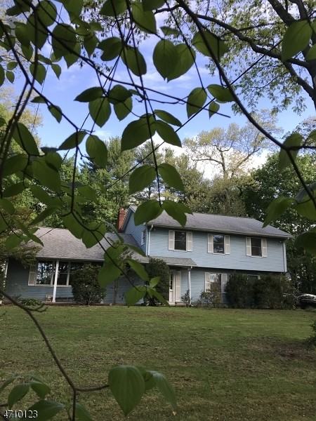 241 Morris Ave - Photo 2 of 16