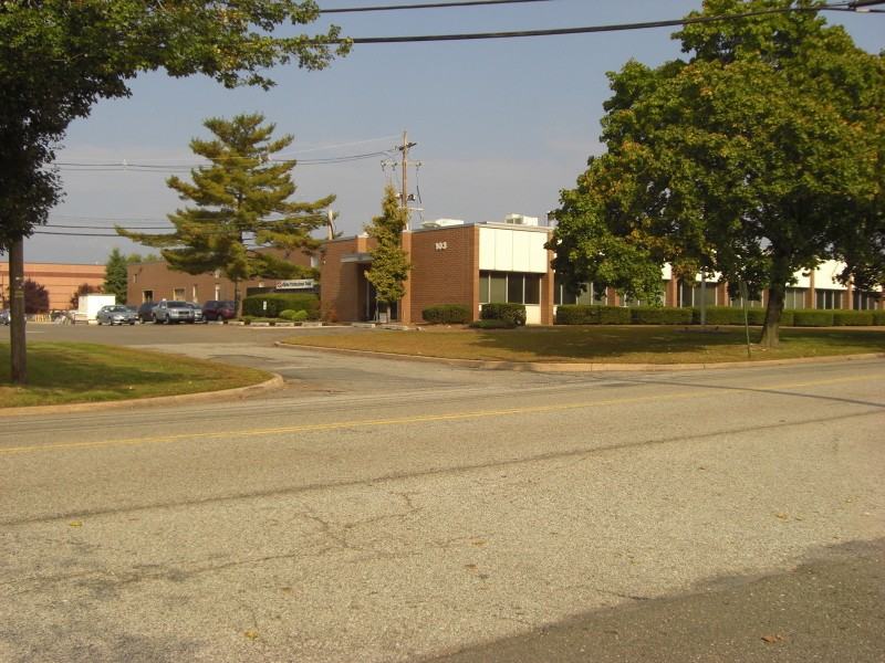 103 Bauer Dr - Photo 2 of 3