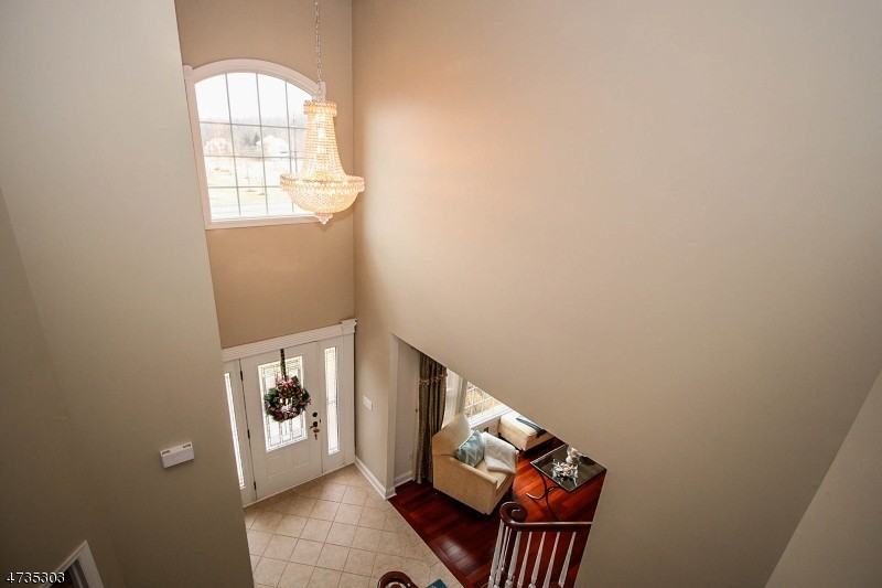 221 Everitt Rd - Photo 3 of 22