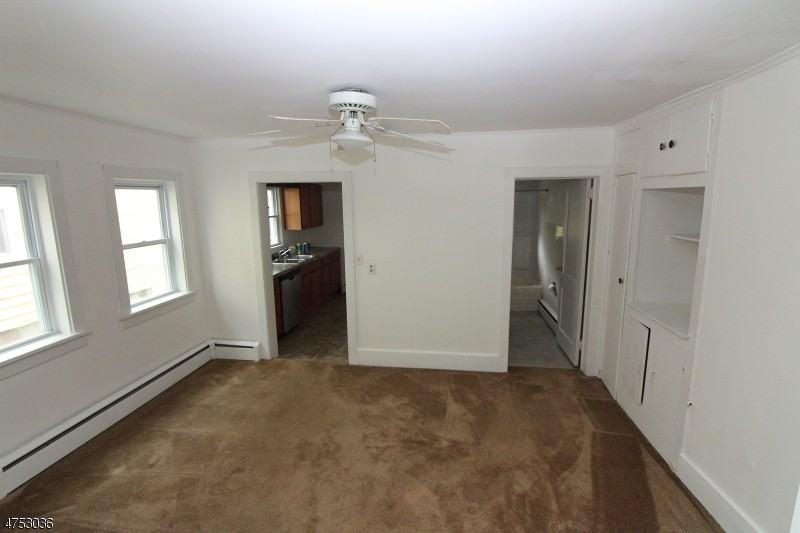 35 Water St - Photo 3 of 12