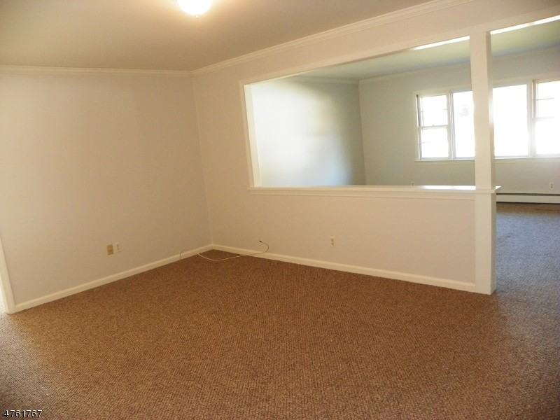 2 Meadow Ln - Photo 3 of 8