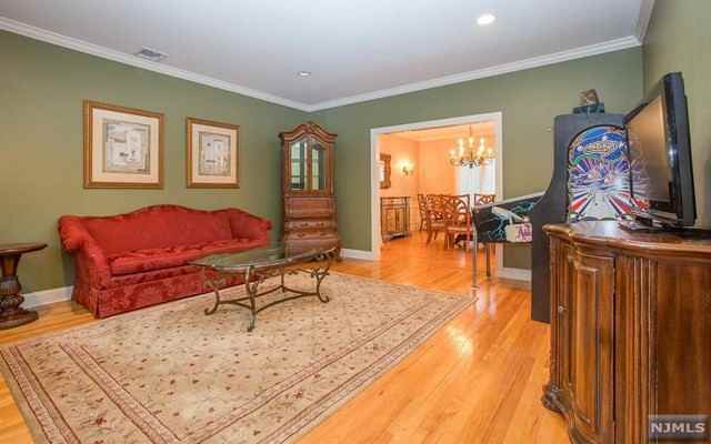 6 Old Church Ct - Photo 3 of 25