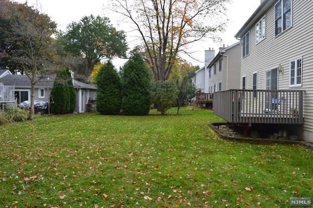 127 Rockland Ave - Photo 3 of 3