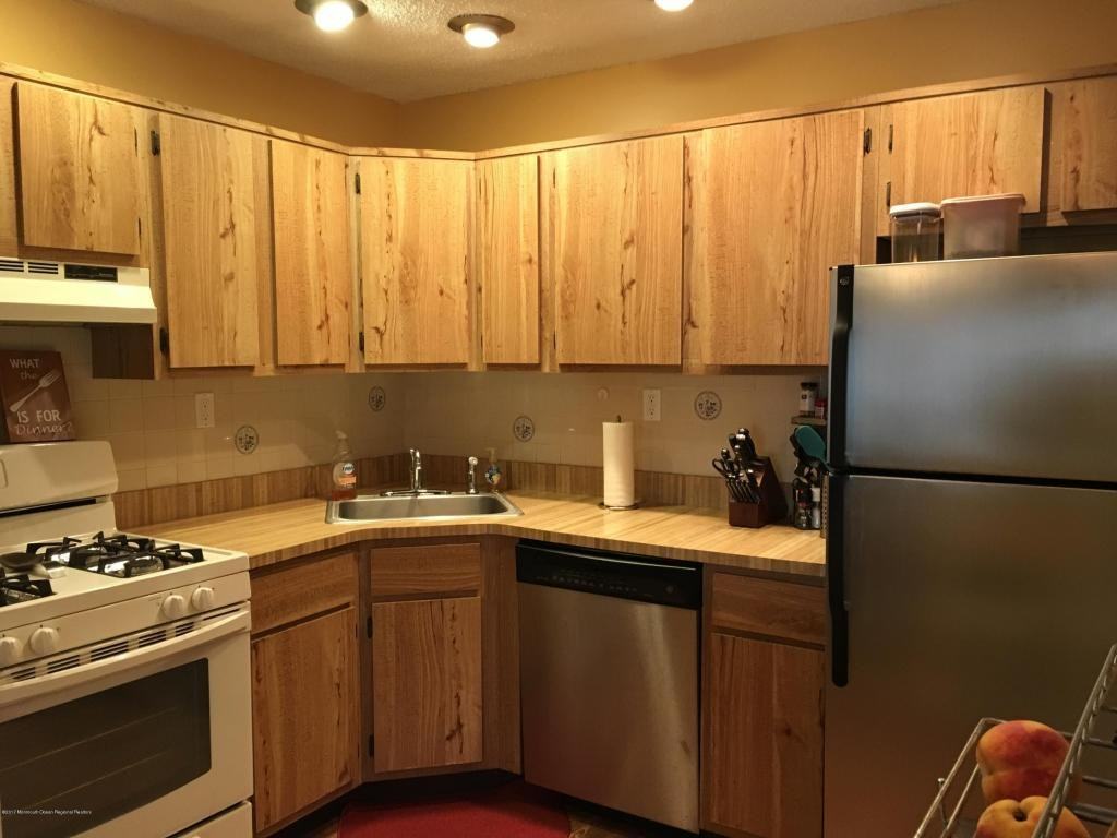 165 Frontier Way - Photo 2 of 14