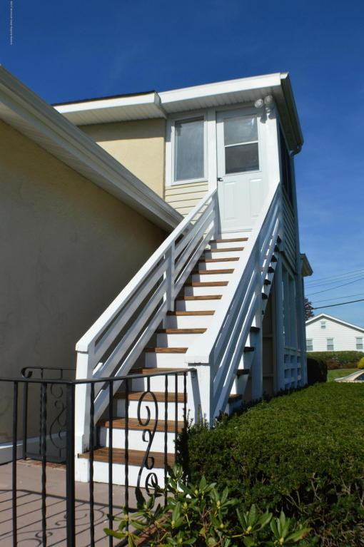 104 Bennett Ave - Photo 2 of 22