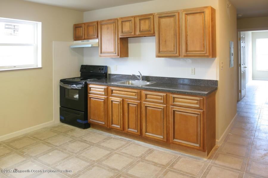 33 Vanderbilt Ave #13 - Photo 3 of 3