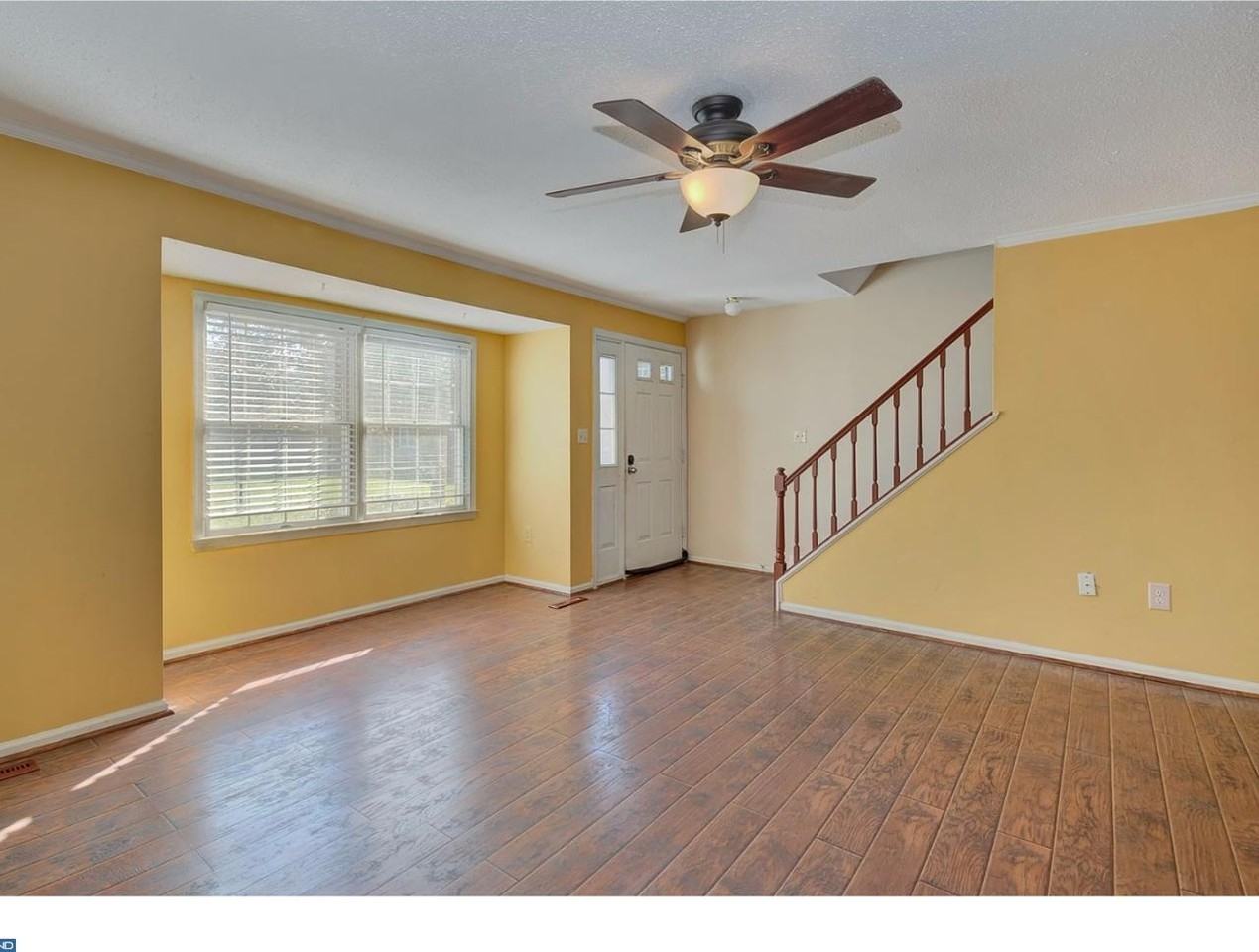 2 Shirley Ln #j - Photo 2 of 4