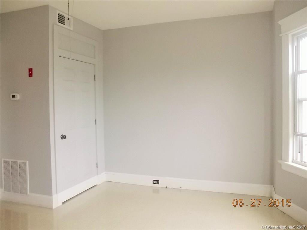 290 Howe Ave #2r - Photo 3 of 18