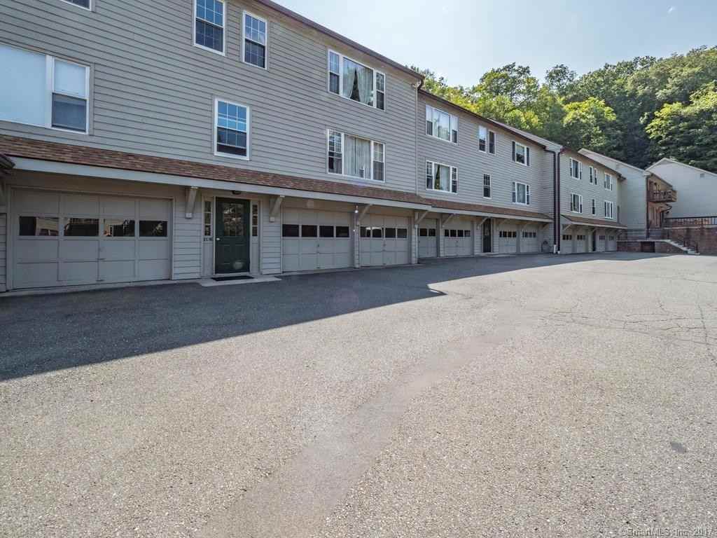 44 Village Walk - Photo 2 of 22