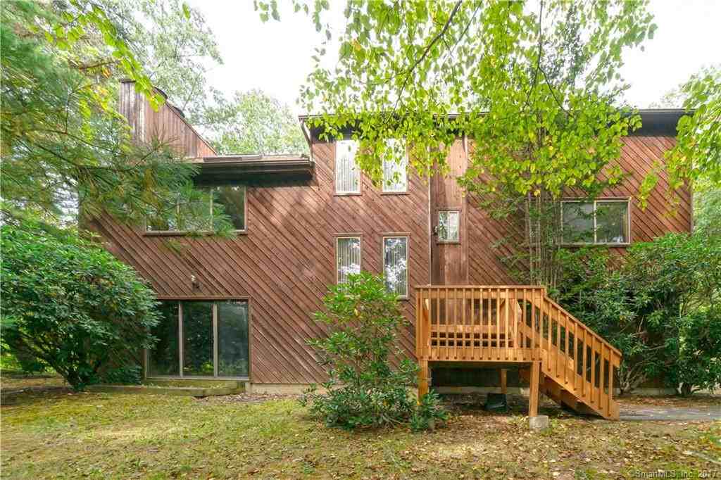 38 Macmath Dr - Photo 2 of 32