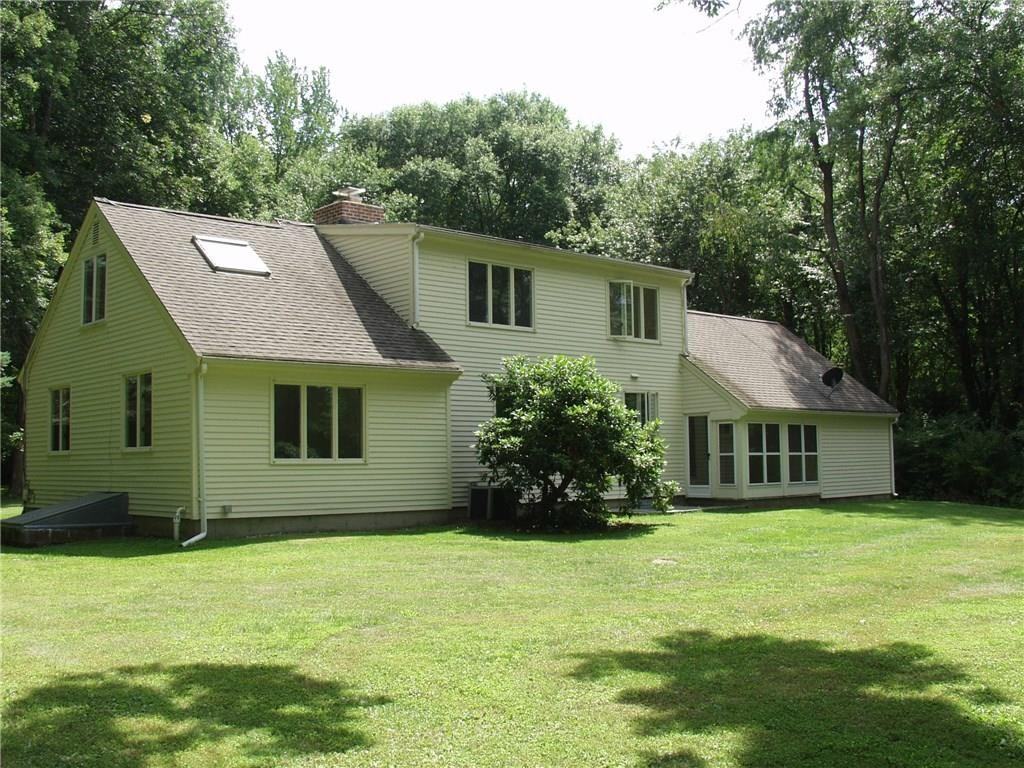 45 Chestnut Woods Rd - Photo 2 of 21