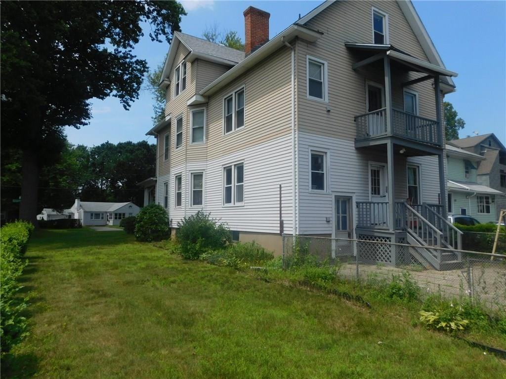 292 Deerfield Rd - Photo 2 of 15