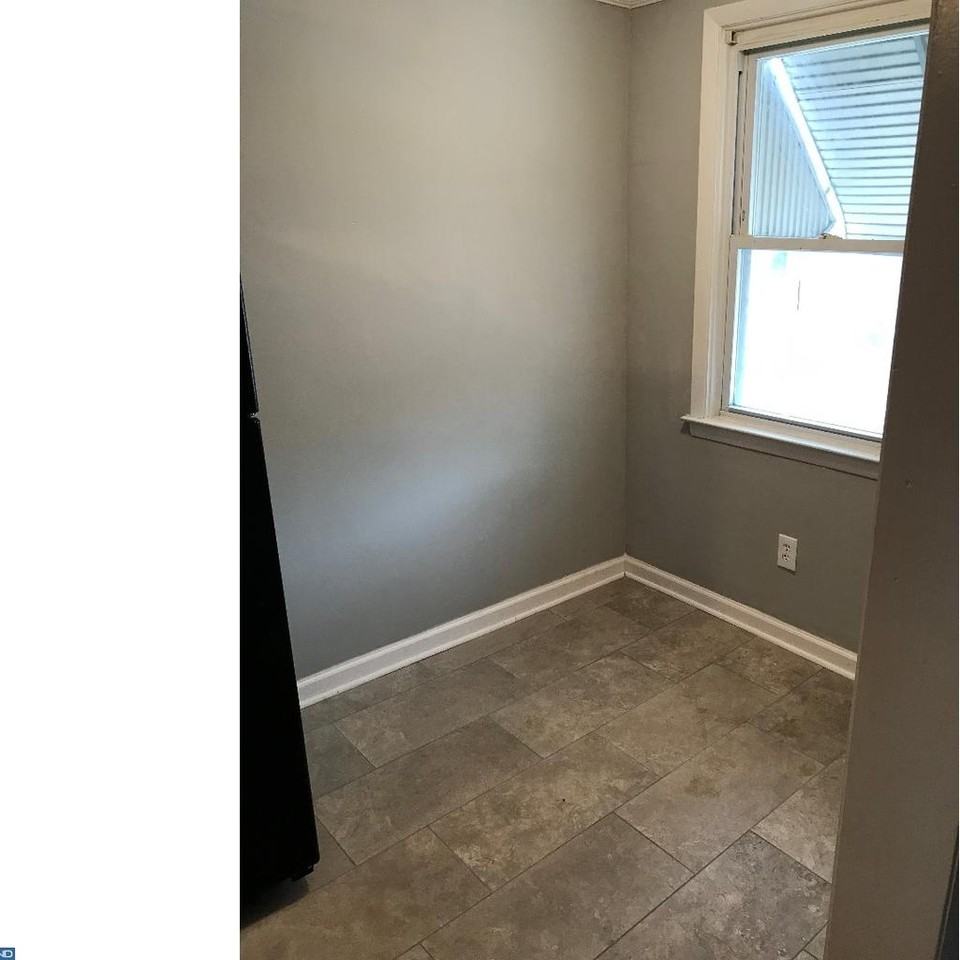 530 S 3rd St - Photo 2 of 10