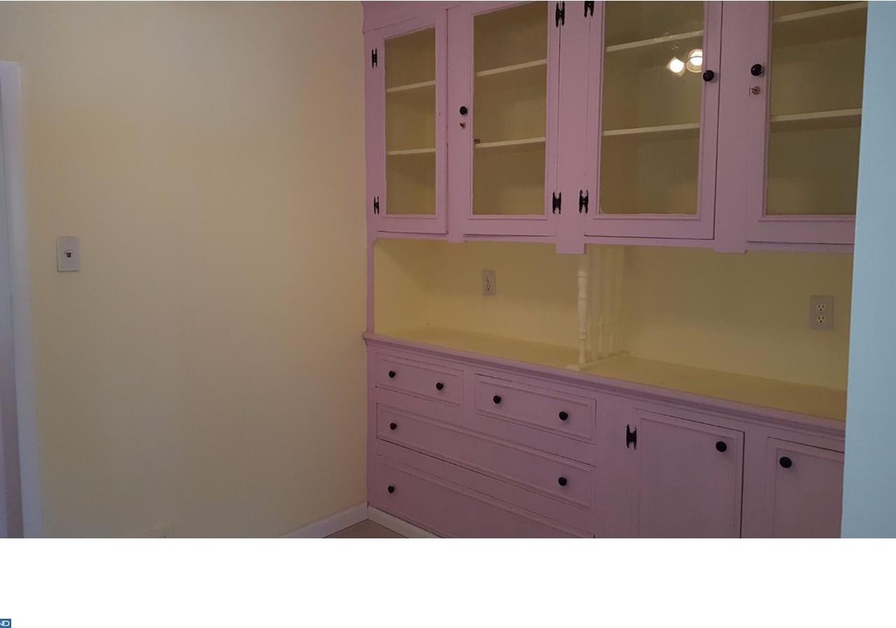 1015 Sunset St - Photo 3 of 25