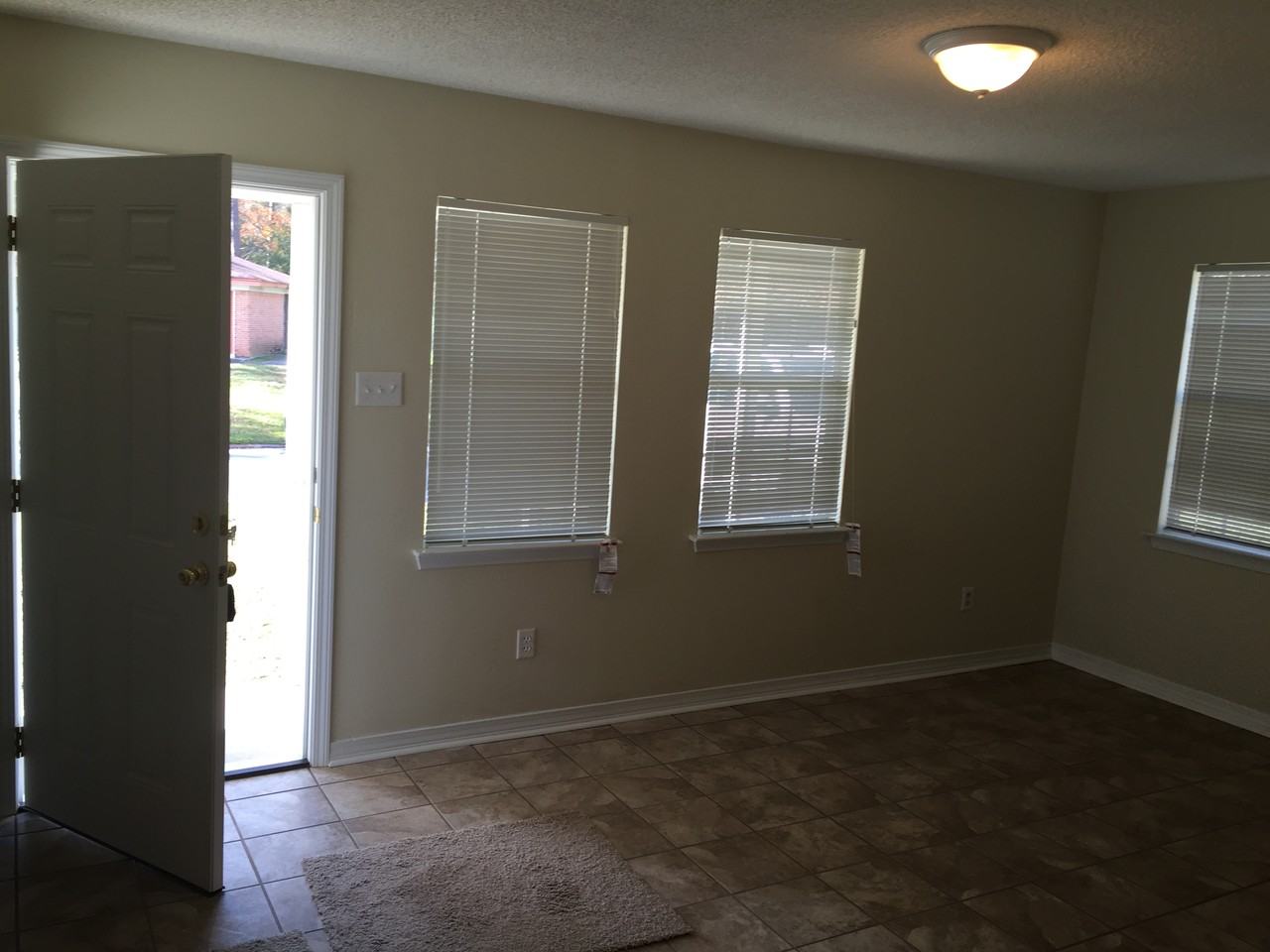 5520 Wellington Drive - Photo 2 of 8