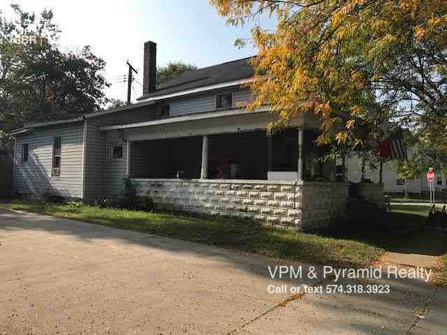 1537 W Franklin St - Photo 2 of 2