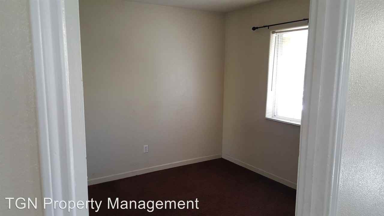 1352 Roland Curtis Pl - Photo 2 of 9