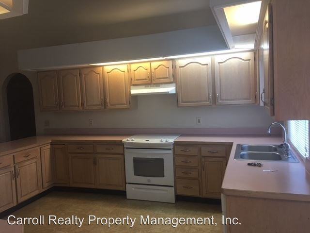 602 Sommer Cir - Photo 2 of 17