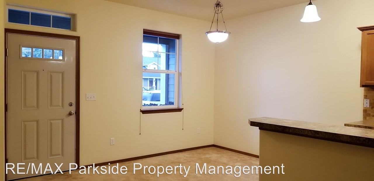 5223 66th Ave SE - Photo 3 of 22