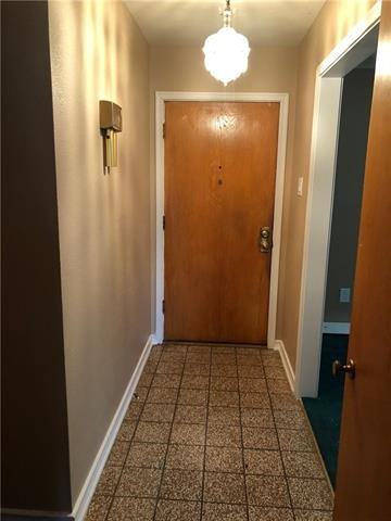 2360 Greenland Dr - Photo 2 of 27