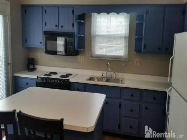 1729 Fort Henry Dr - Photo 3 of 6