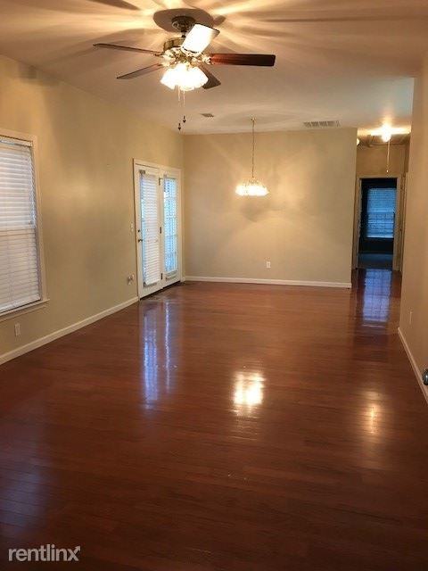 Briargate Condominiums - Photo 3 of 11