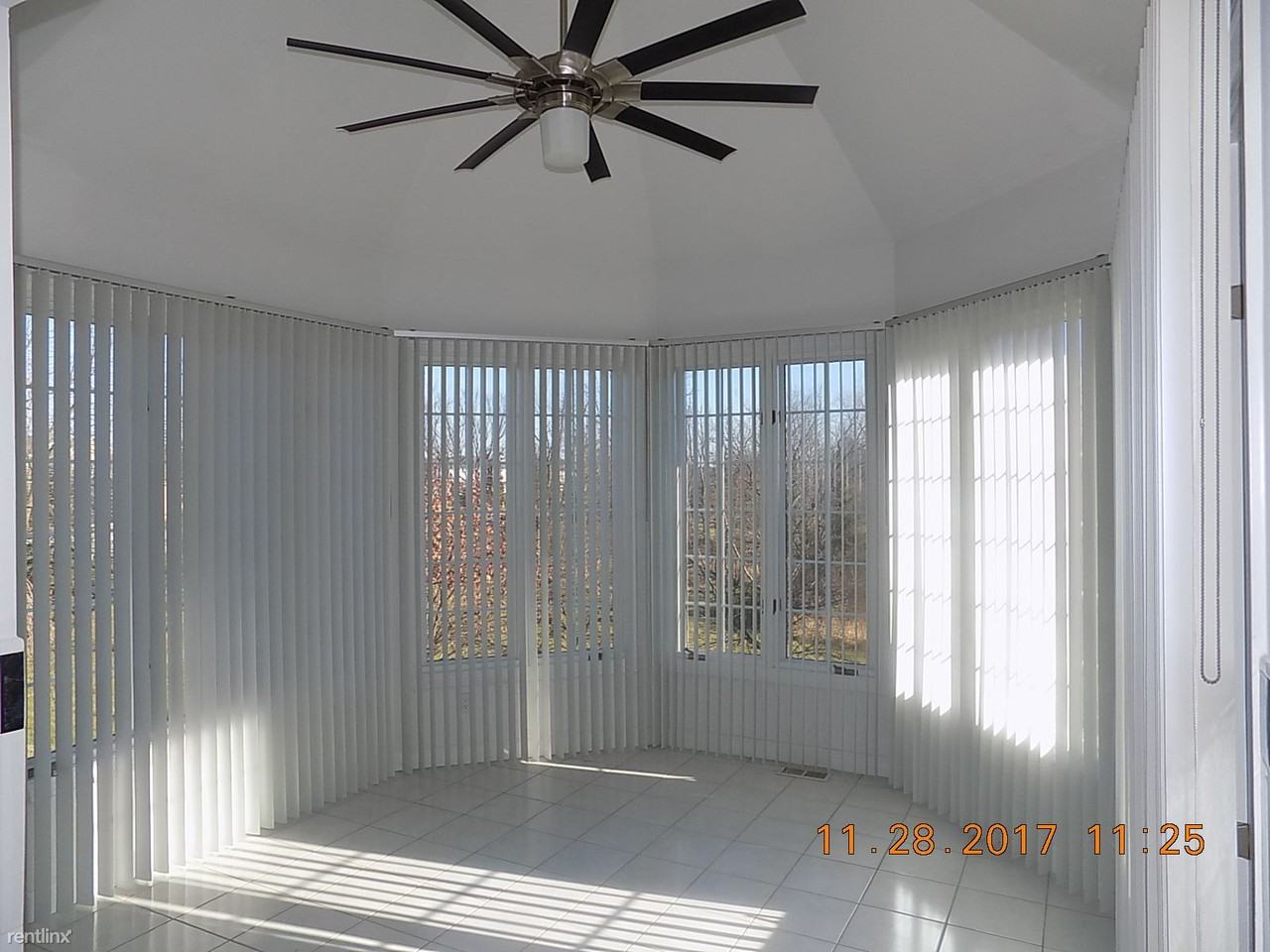 58428 Deerfield Dr - Photo 2 of 17