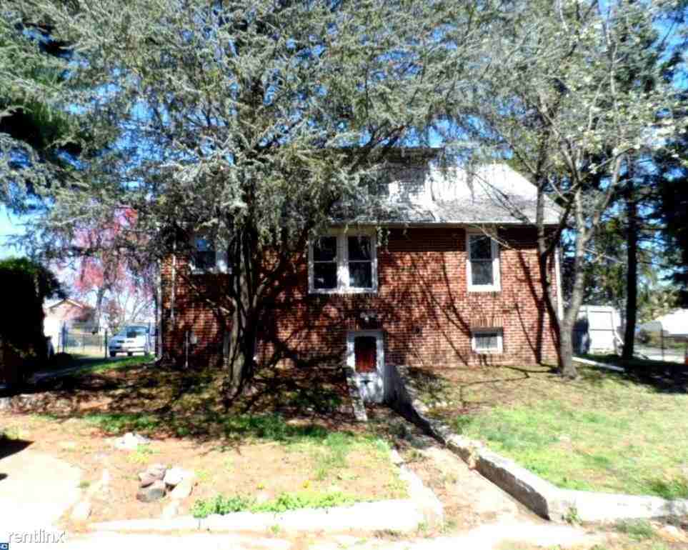 48 W 2nd Ave - Photo 2 of 4