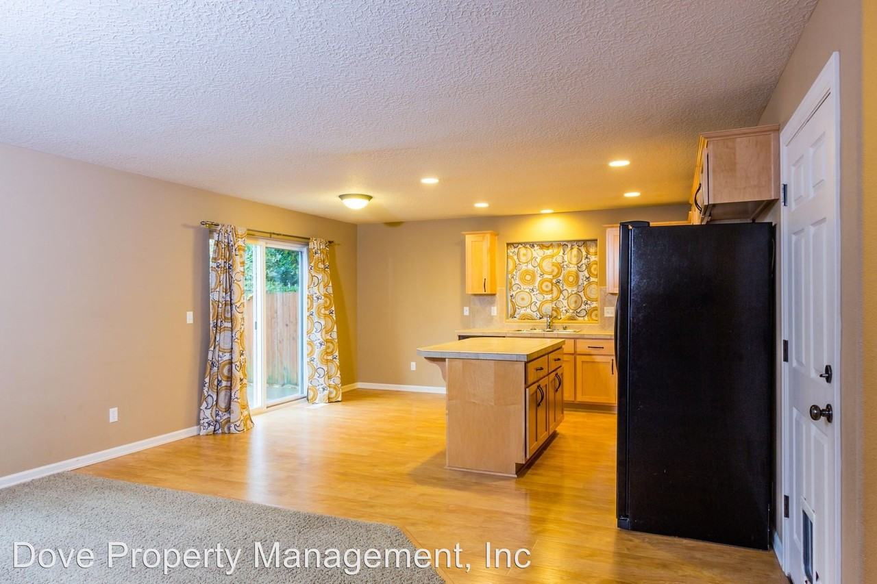 8019 NE 91st Ave - Photo 3 of 12