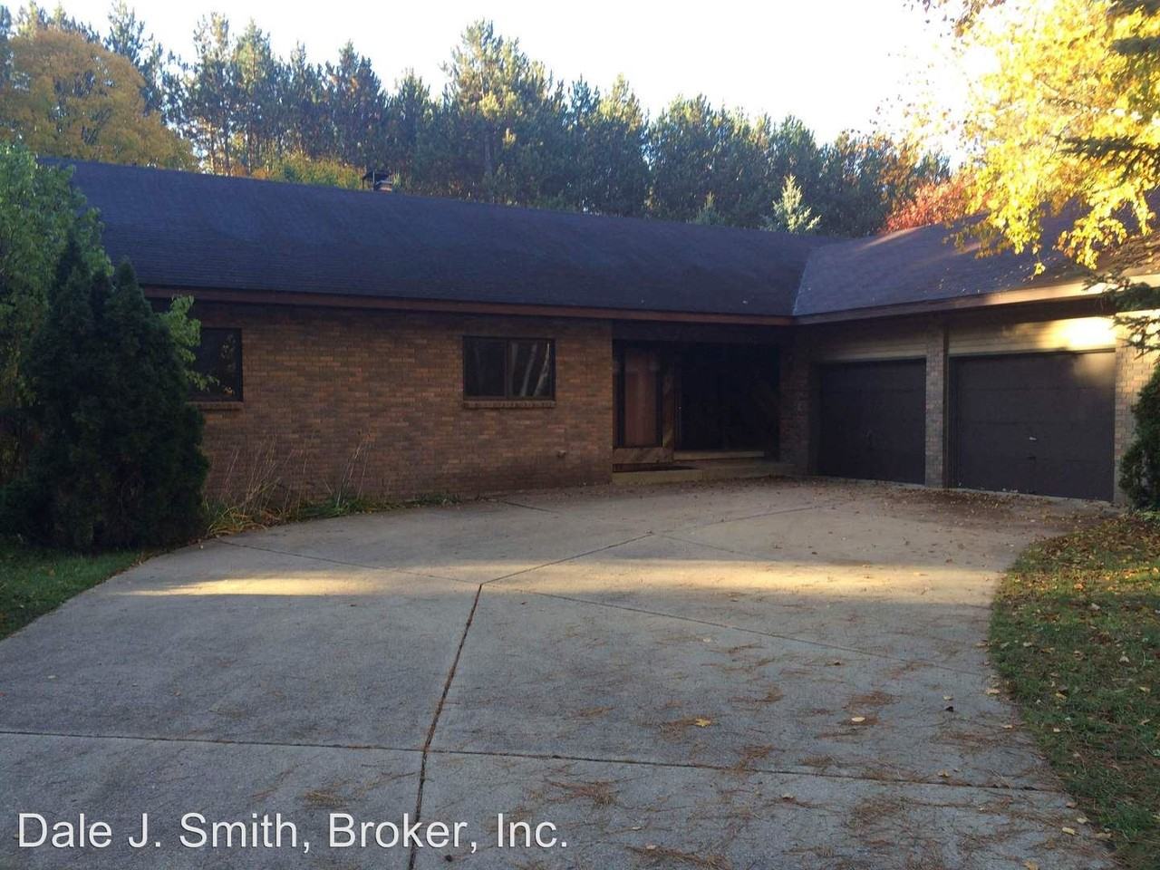 1989 Red Pine Dr - Photo 2 of 20