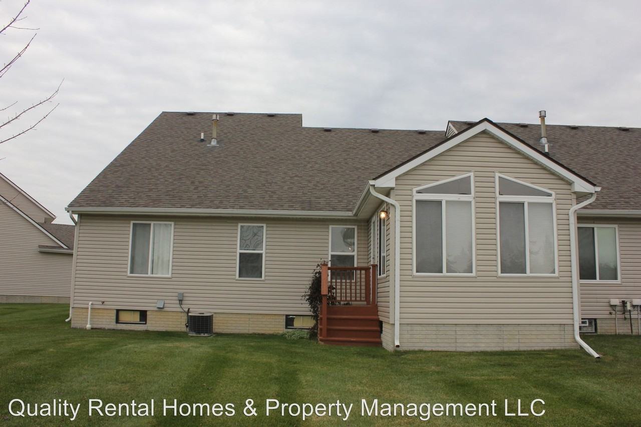 9100 Spring Brook Cir - Photo 2 of 16