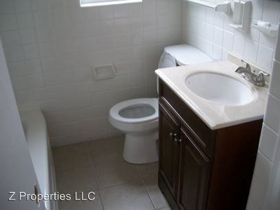 2507 St Albans Ave - Photo 3 of 7