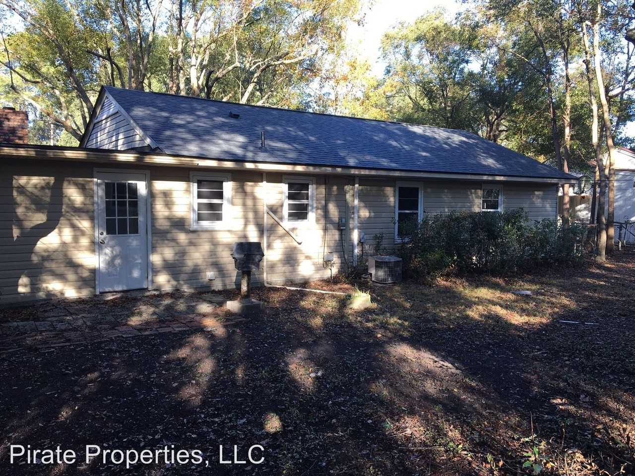 2233 Mason Dr - Photo 2 of 8