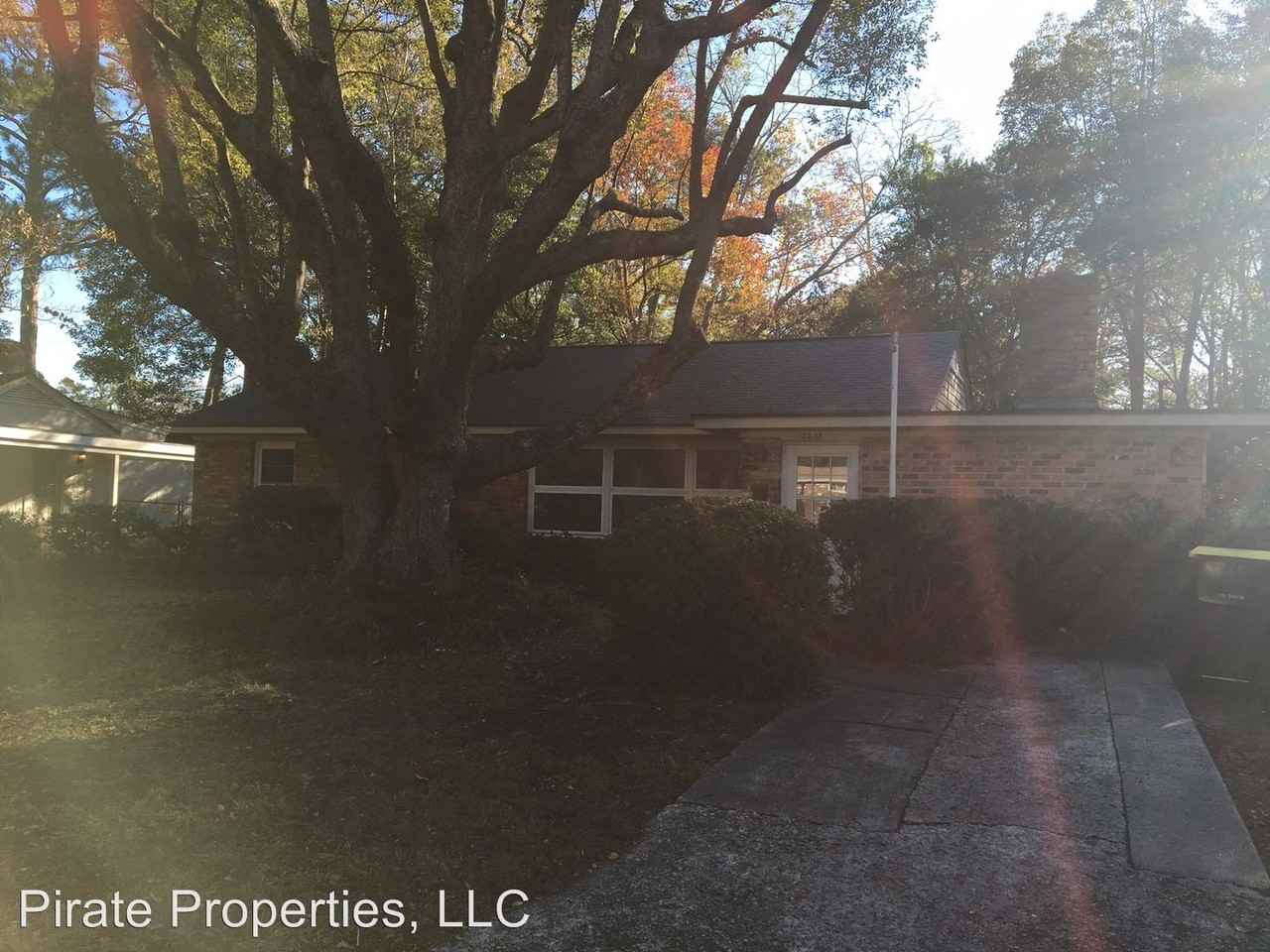 2233 Mason Dr - Photo 3 of 8