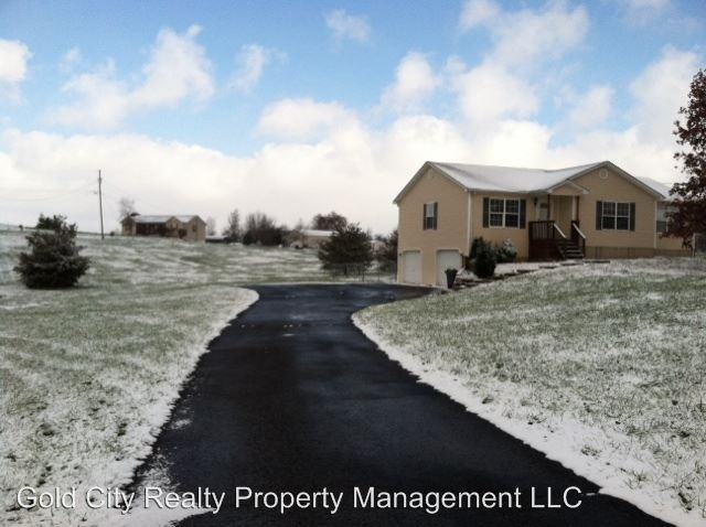 469 Dugout Dr - Photo 2 of 23