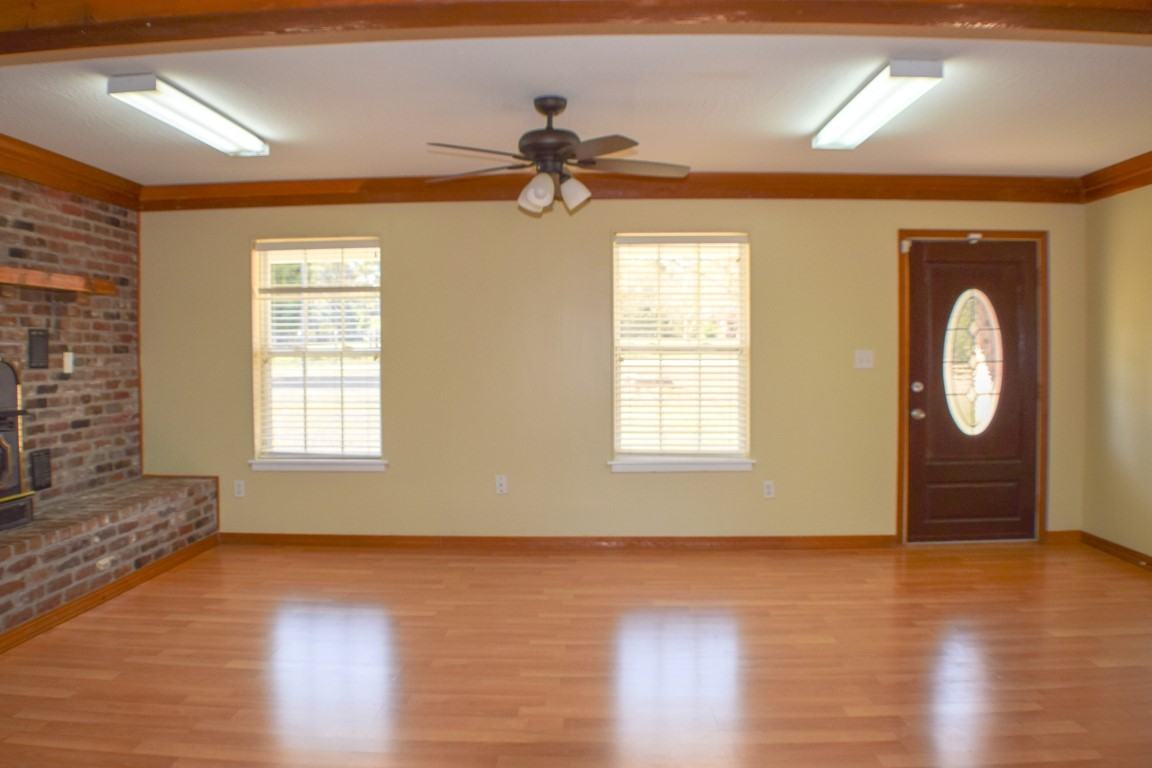 806 Bonhomie Rd - Photo 3 of 28