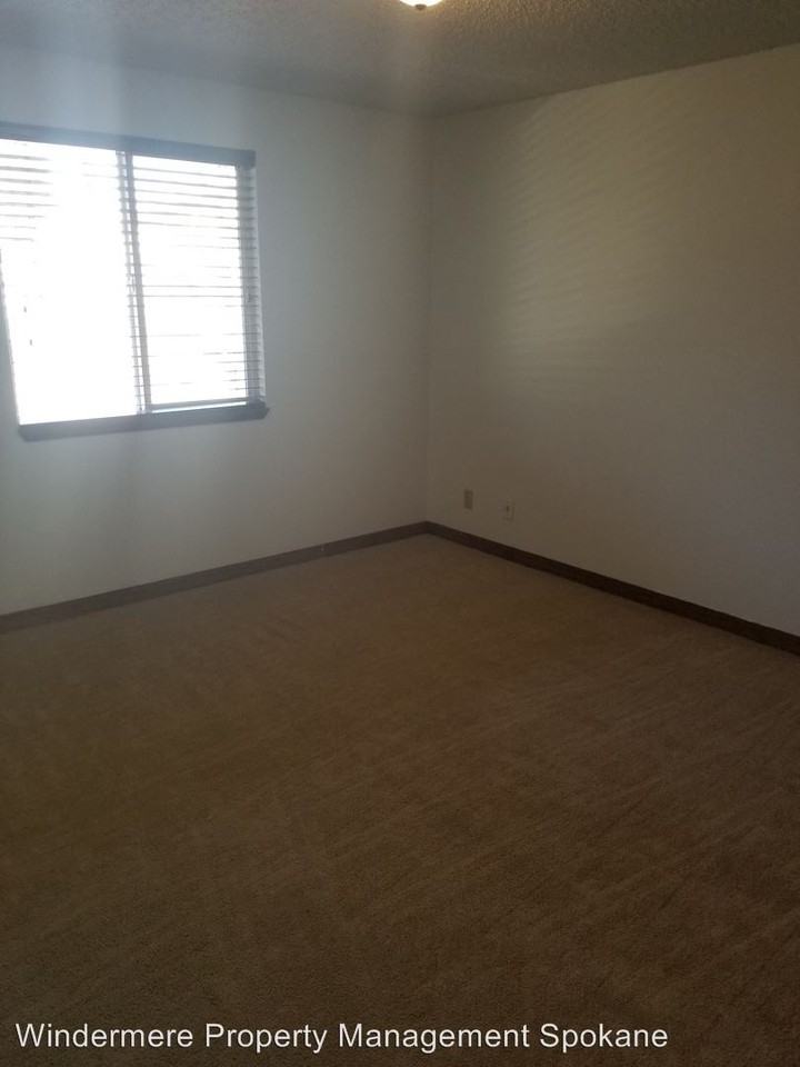 1402 Gary St - Photo 2 of 21