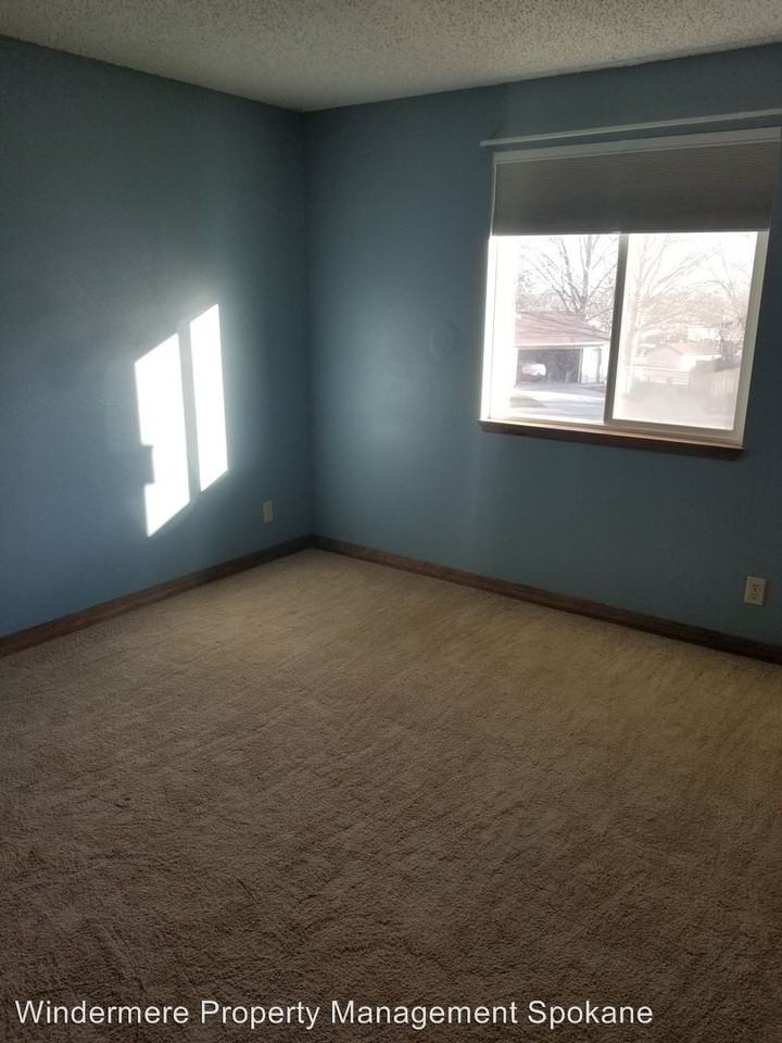 1402 Gary St - Photo 3 of 21