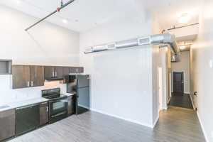 featured image of 915 Broadway Blvd