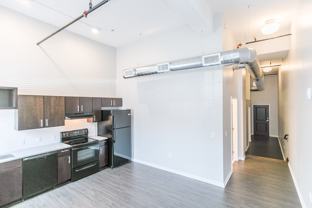 915 Broadway Blvd - Photo 1 of 1