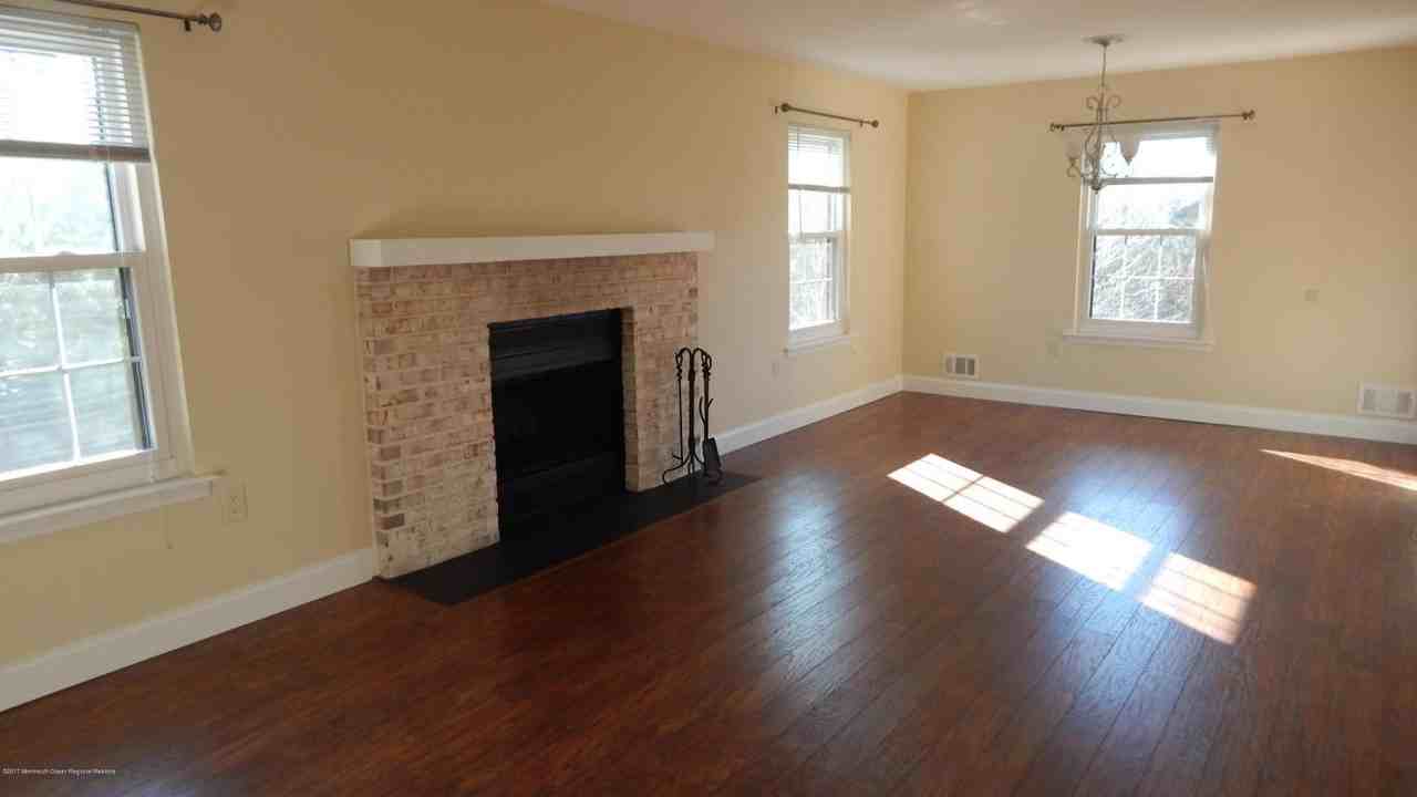 1318 Wellington Pl - Photo 2 of 18