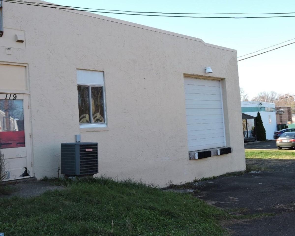 119 Horsham Rd - Photo 3 of 12