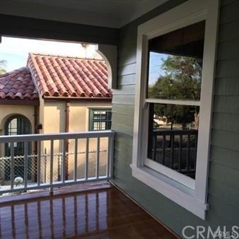 213 Auburn Ave - Photo 2 of 12