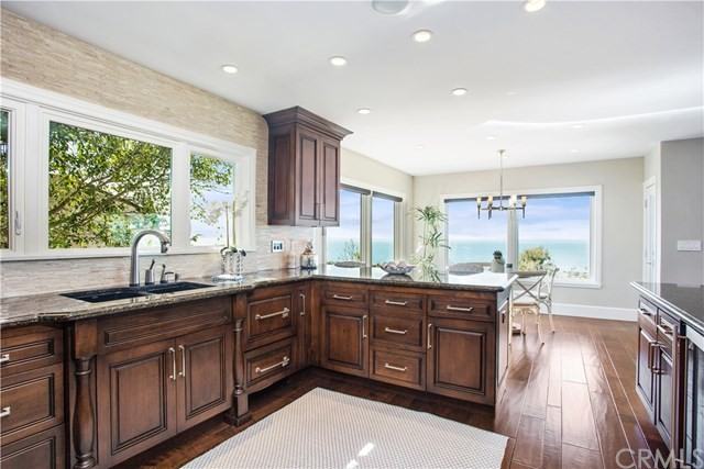1175 Coast View Dr - Photo 3 of 22