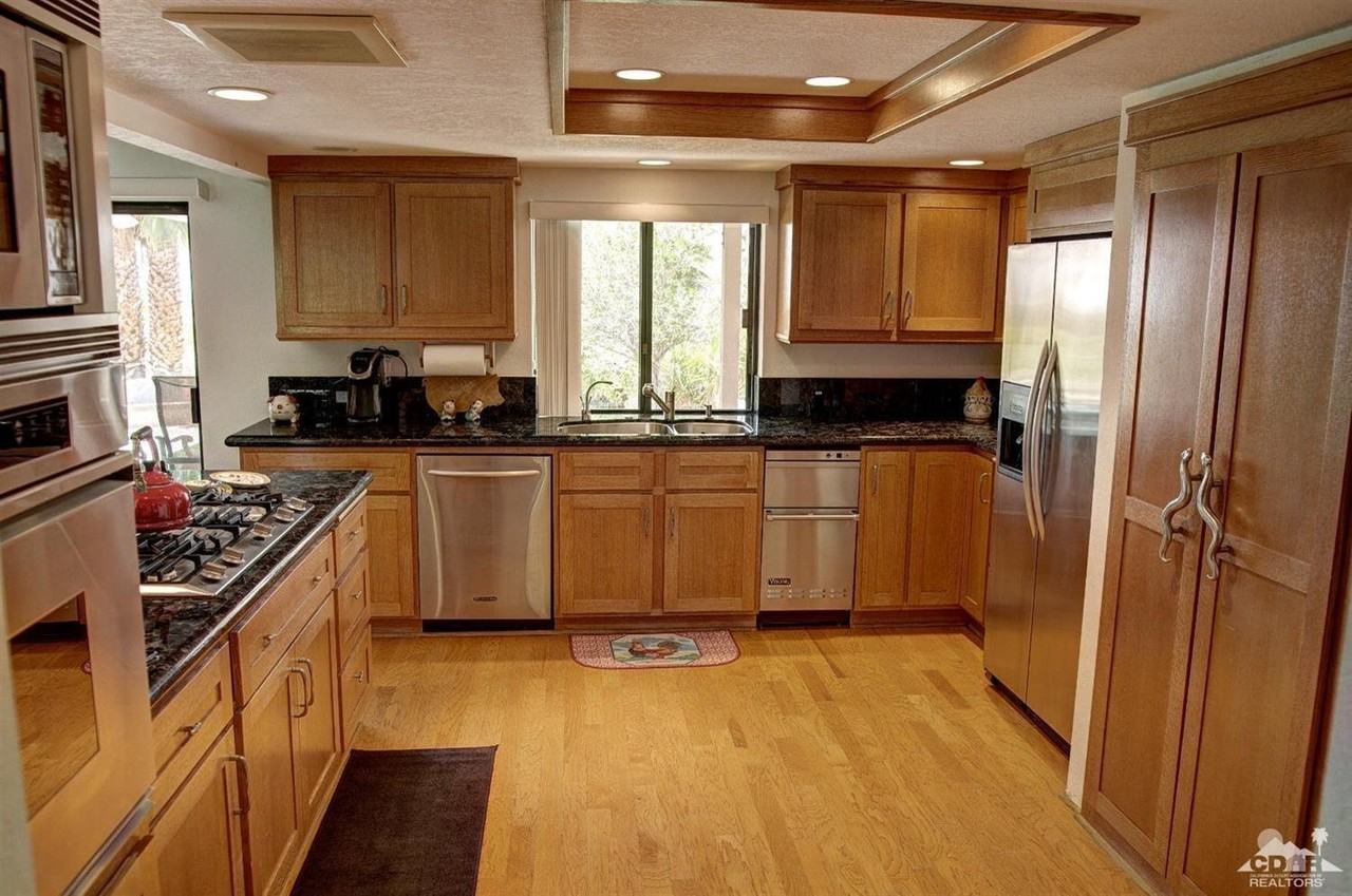 49080 Sondcroth Ct - Photo 3 of 38