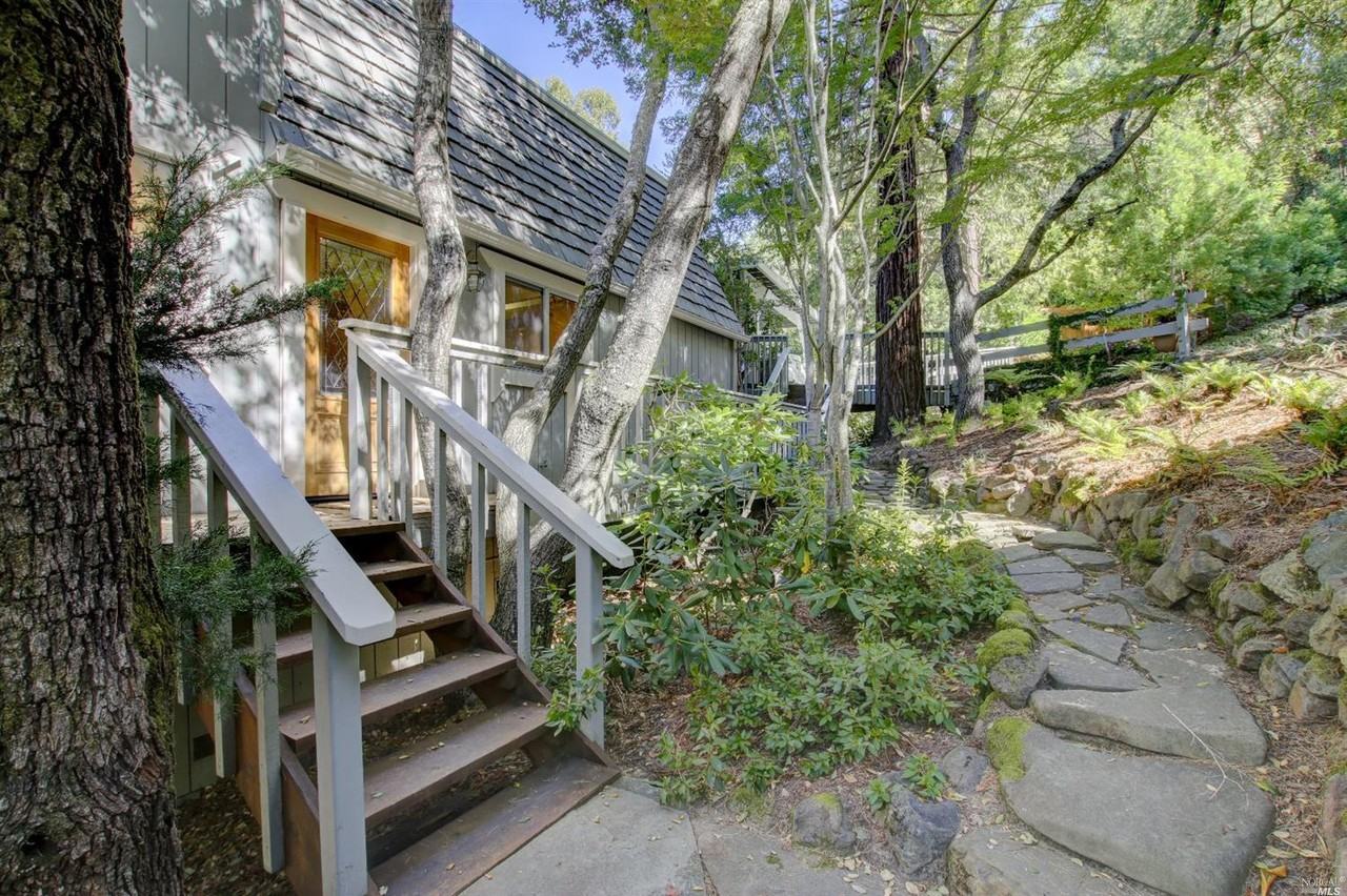 207 Murray Ave - Photo 2 of 30