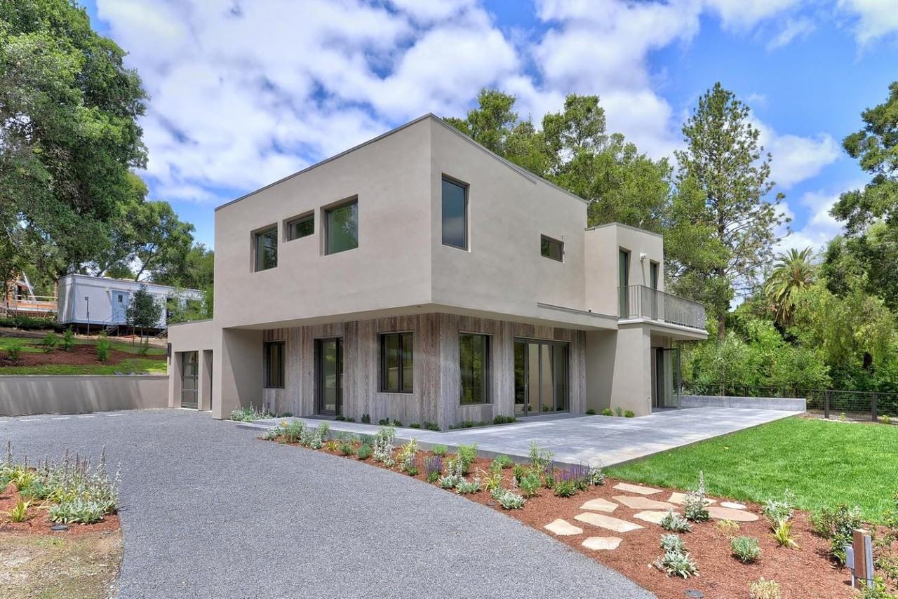 13671 Burke Rd - Photo 3 of 39