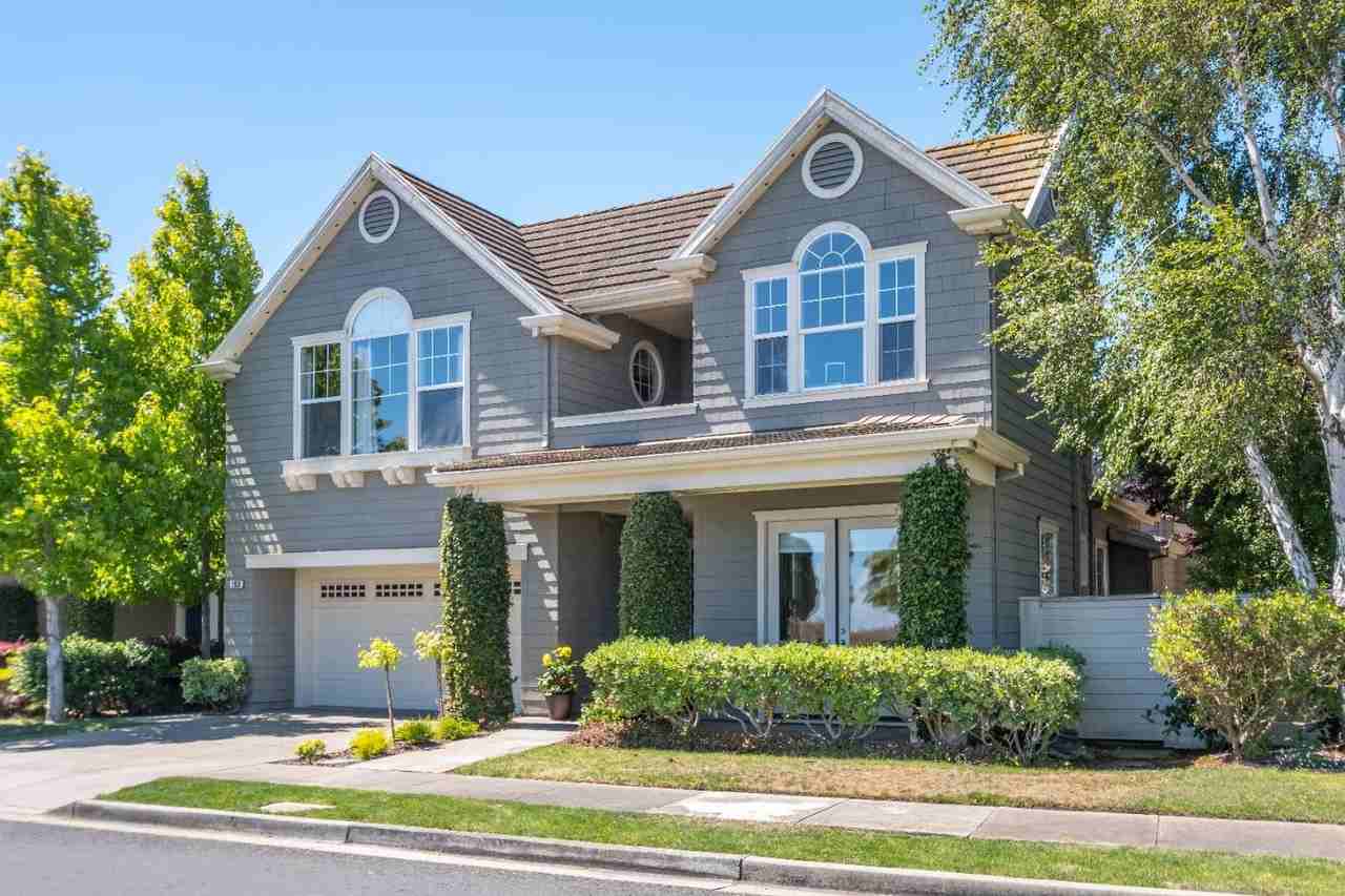 2039 Seabrook Ct - Photo 2 of 29